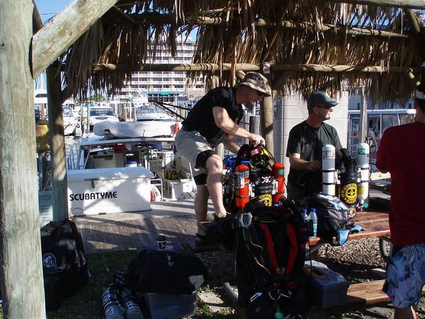 SCRUB_DIVE_113007_26_