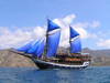 002-under_sail.jpg